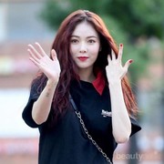 #FORUM Uda Tau Belum Tren Pakai Baju tanpa Celana di Korea?