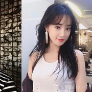 Makin Bikin Jealous, Pacar Baru G-Dragon Ternyata Mantan Ulzzang Lho!