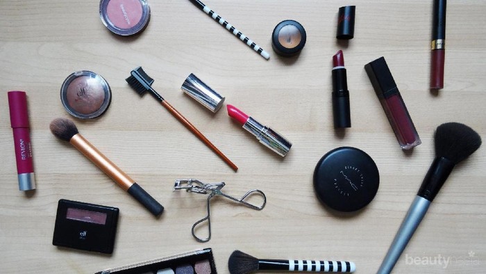 Make Up Kamu Mengandung Paraben? Ketahui 5 Faktanya!
