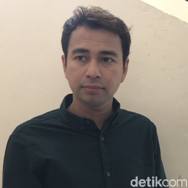 Raffi Ahmad Pamer Barang yang Bisa Bikin Traveling Makin Asyik dan Mudah
