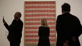 FOTO: 'Menyapa' Andy Warhol di London Pameran Andy Warhol di London digelar untuk mengenal lebih jauh pribadi dan latar belakang salah satu seniman paling populer di abad ke-20 tersebut.