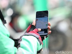 Banyak Karyawan Work From Home, Orderan Ojek Online Anjlok