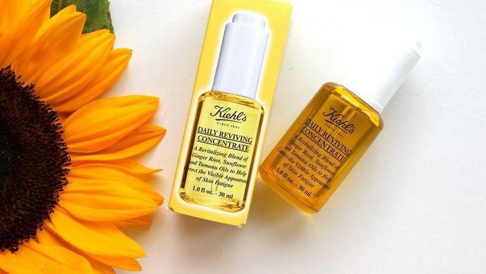 Ringan dan Tidak Berminyak, Facial Oil Ini Sempurna Dipakai di Pagi Hari!
