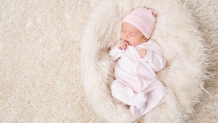 Tidak perlu bingung mencari nama yang terdengar indah dengan makna yang bagus untuk si kecil. Berikut ada 20 nama bayi yang bisa dipertimbangkan nih, Bun.