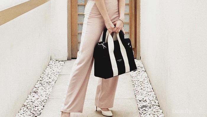 8 Gaya OOTD Gisella Anastasia yang Seksi Bak ABG