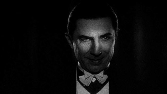 Usai kesuksesan The Invisible Man, pihak studio disebut siap untuk kembali menggarap film tentang monster, kali ini soal Dracula.