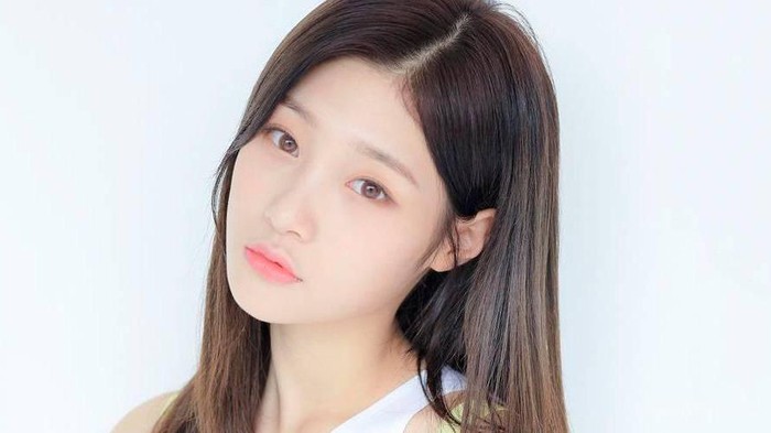 Ingin Punya Kulit Glowing Alami? Kamu Sudah Coba Skincare Berbahan Dasar Green Tea Ini Belum? Ingin Punya Kulit Glowing Alami? Kamu Sudah Coba Skincare Berbahan Dasar Green Tea Ini Belum?