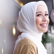 #FORUM Lebih Suka Jilbab Polos atau Motif?