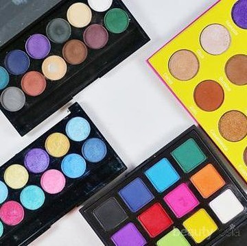 img-title Keluar Dari Zona Nyaman, Coba Yuk Palette Eyeshadow Warna-Warni!