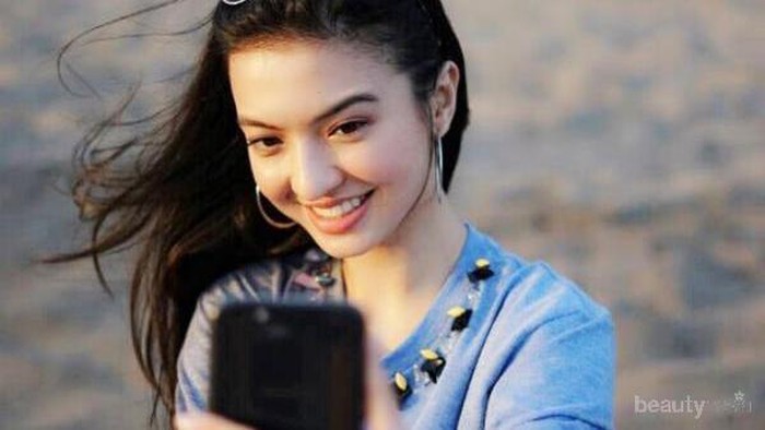 Foto Cewek2 Cantik Lucu Berhijab Untuk Quotes / Cewek Jilbab Cantik For