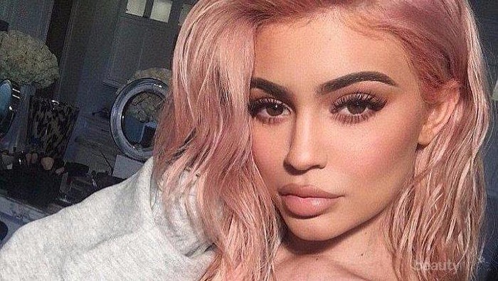 Dear.. Gimana Cara Menebalkan Bibir Alami Tanpa Harus Operasi atau Filler Ya?