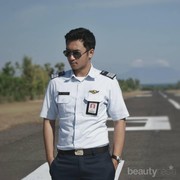Tak Selamanya Terlihat Keren, Pacaran dengan Pilot Justru Akan Bikin Kamu Mengalami 5 Hal Ini!