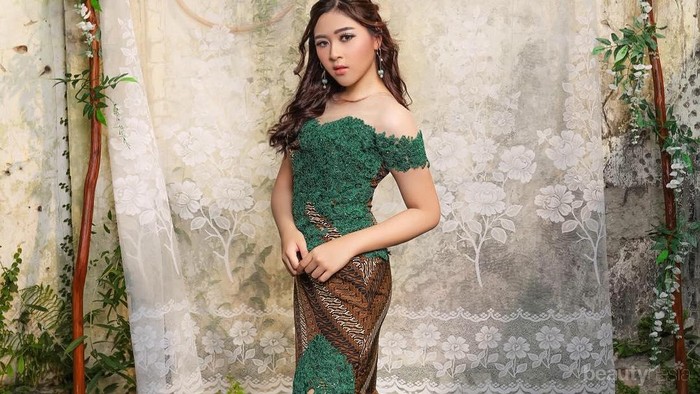 Tampil Cantik Elegan dengan Gaun Kebaya, Cek Referensi Berikut Yuk!