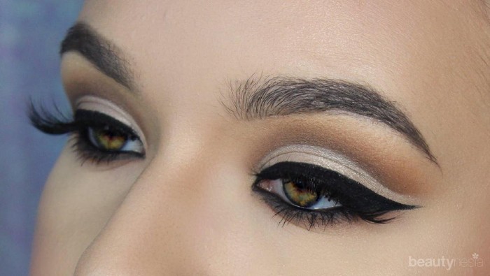 Nah, Ini Dia Tutorial Memakai Bulu Mata Palsu dengan Mudah Agar Hasilnya Natural