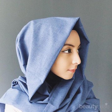 Tak Perlu Takut Tertusuk, Tutorial Hijab Tanpa Jarum Pentul Ini Wajib Kamu Coba!