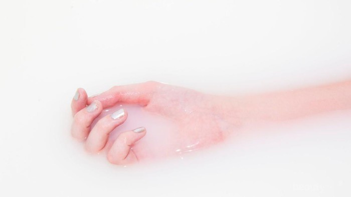 Garis Putih di Kuku Sering Dikira Tanda Ada yang Naksir, Padahal...