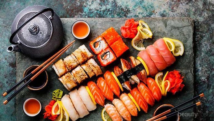 Apakah Kamu Sudah Menerapkan Cara Memakan Sushi yang Benar? Coba Cek di Sini!