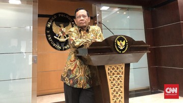 Mahfud Tak Larang Televisi Tayangkan Film Peristiwa G30S/PKI Menko Polhukam menyebut tak ada larangan bagi siapapun untuk menonton atau menayangkan film peristiwa G30S/PKI, kecuali nobar yang melanggar protokol Covid-19.
