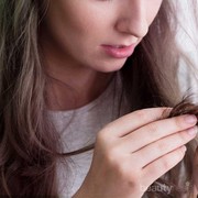 #FORUM Rambut bercabang sebaiknya dipotong atau dibiarkan saja??