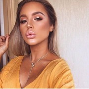 Sepele Sih, Tapi Jangan Lagi Tampil dengan Menggunakan Make Up Seperti Ini Kalau Tidak Mau Pria Ilfil!