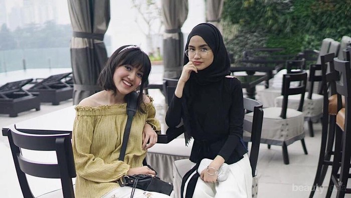 Tampil Fashionable dengan Celana Kulot dan Sneakers, Begini Inspirasinya!