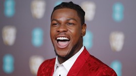 Jadi Aktivis Kulit Hitam, John Boyega Khawatir Karier Hancur