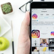 Jangan Lakukan Pose Foto Seperti Ini Kalau Enggak Mau Dinyinyirin Netizen