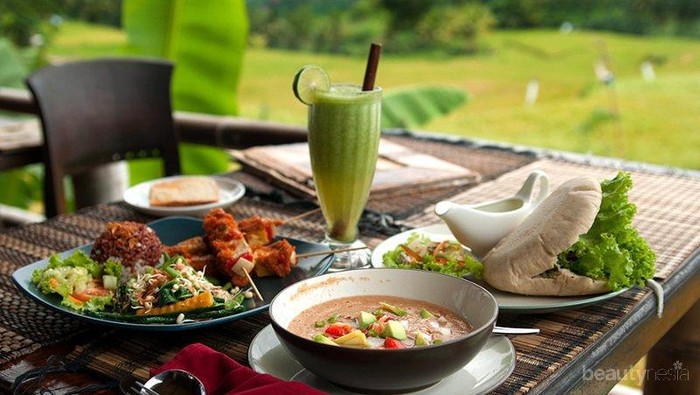 Coba Tempat Makan Vegetarian Terfavorit di Bali Yuk!