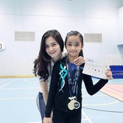 Bikin Bangga, 6 Anak Perempuan Artis Indonesia Berprestasi di Luar Negeri