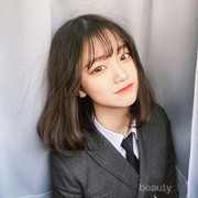 Jangan Sampai Berlebihan, Ini Lho Rekomendasi Lipstik yang Cocok Untuk Remaja!