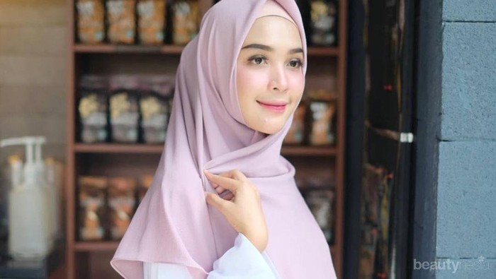 Intip Tutorial Hijab untuk Kamu yang Ingin Bergaya Syar'i dan Kekinian Saat ke Kantor Ini!