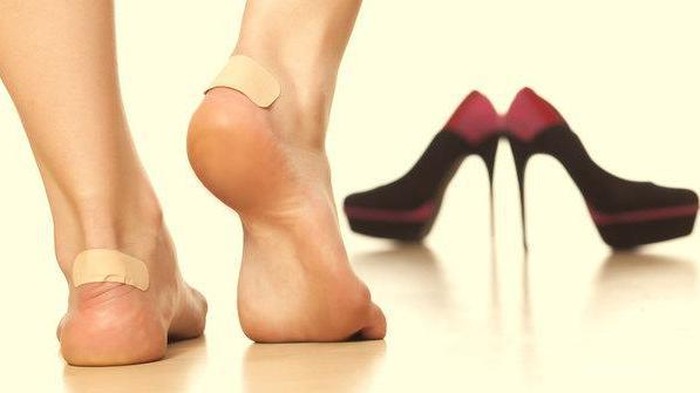 Wah! Ini Dia Tips Untuk Mengatasi Kaki Lecet Saat Pakai Sepatu Baru