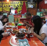 5 Tempat Kuliner Malam Murah di Surabaya, Enak Tenan!