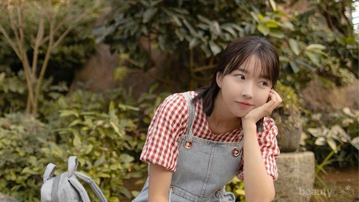 Bingung ke Kampus Pakai Outfit Apa? Yuk Coba Style ala Sunny Dahye