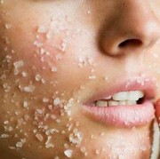 Ladies, Ini Dia Manfaat Air Garam untuk Perawatan Wajah yang Belum Kamu Ketahui!
