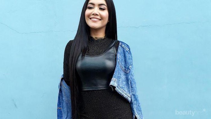 Viral! Kasus Netizen yang Membuat Komentar Pedas Tentang Anak Denada Viral! Kasus Netizen yang Membuat Komentar Pedas Tentang Anak Denada