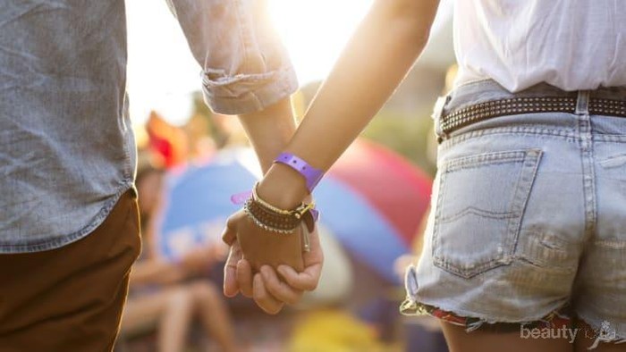 Susah Move On dari Cinta Pertama? Ternyata Ini Penyebabnya!