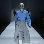Maskulin dan Feminin dalam Satu Desain, Koleksi Rani Hatta di Pagelaran JFW 2020 Terlihat Stunning!