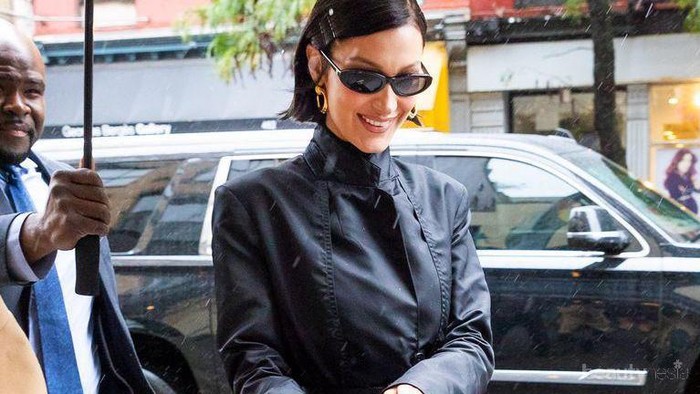 Foto High-End Fashion ala Bella Hadid, dari Momen Ultah hingga Paris Fashion Week Foto High-End Fashion ala Bella Hadid, dari Momen Ultah hingga Paris Fashion Week
