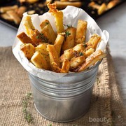 Enggak Nyangka, Ternyata Pinggiran Roti Bisa Kamu Gunakan Menjadi 3 Menu Camilan Ini, Lho!