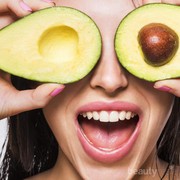 Masa, Makan Buah Alpukat Bikin Gemuk?? Padahal Kan Enak Banget !!