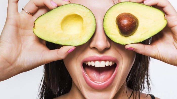 Masa, Makan Buah Alpukat Bikin Gemuk?? Padahal Kan Enak Banget !!