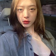 Sulli Ex Member Girl Grup Korea f(x) Meninggal Dunia