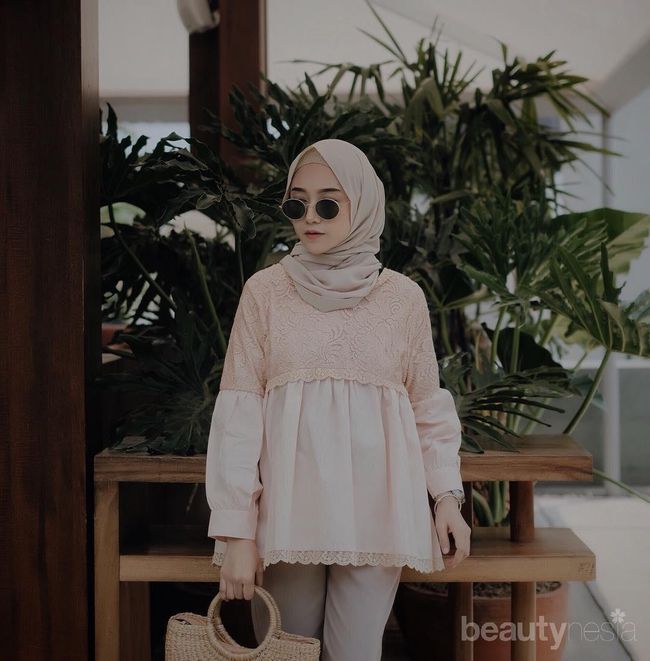 Ini Pilihan  Style Hijab  yang Tepat untuk Wanita  dengan 