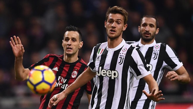 Bek Juventus Daniele Rugani positif terkena virus corona dan pihak klub langsung melakukan prosedur isolasi.