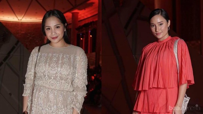 Sederet Penampilan Artis Cantik di Peragaan Busana Sapto Djojokartiko