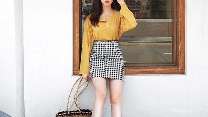 Butuh Inspirasi Fashion ala Summer? Gaya 5 Bintang K-Pop Ini Bisa Kamu Tiru