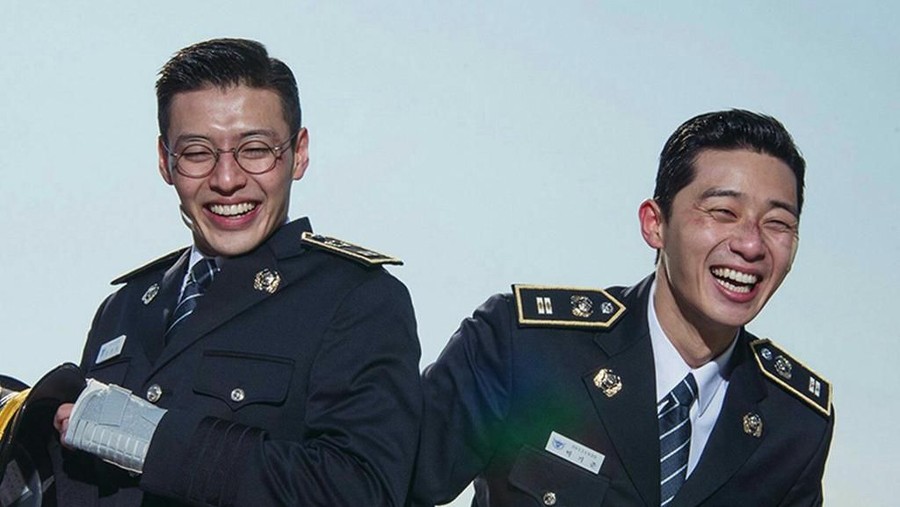 4. Park Ki Joon - Midnight Runners Beberapa karakter keren yang dimainkan oleh Park Seo Joon selain sukses dalam drama terbarunya, Itaewon Class.