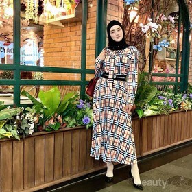 Jadi Anggota DPR, Ini 6 Gaya Hijab Syari Mulan Jameela