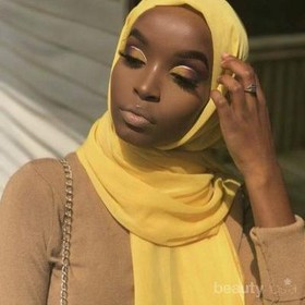 Hati-Hati Kalau Mau Pakai, 5 Warna Hijab Ini Bisa Bikin Wajah Terlihat Kusam